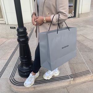 Meet your Posher, Christine